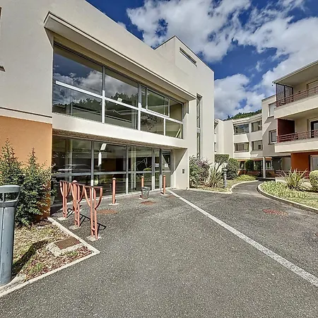 F2 Avec Terrasse, Clim, Parking Prive, Proche Centre-ville Et Thermes, Animaux Acceptes - Fr-1-451-135 شقة *