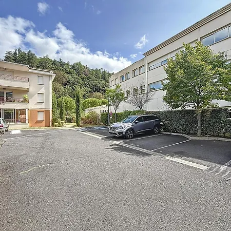 F2 Avec Terrasse, Clim, Parking Prive, Proche Centre-ville Et Thermes, Animaux Acceptes - Fr-1-451-135 * Lamalou-les-Bains