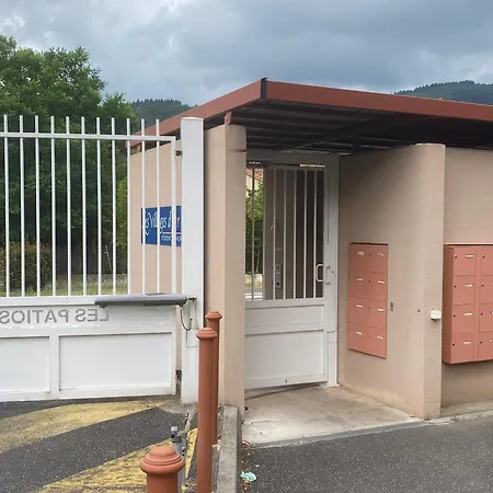 F2 Avec Terrasse, Clim, Parking Prive, Proche Centre-ville Et Thermes, Animaux Acceptes - Fr-1-451-135 *