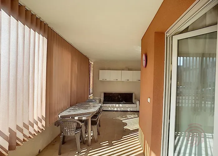 F2 Avec Terrasse, Clim, Parking Prive, Proche Centre-ville Et Thermes, Animaux Acceptes - Fr-1-451-135 Apartamento Lamalou-les-Bains