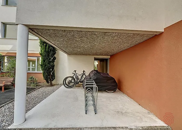 F2 Avec Terrasse, Clim, Parking Prive, Proche Centre-ville Et Thermes, Animaux Acceptes - Fr-1-451-135 Apartamento